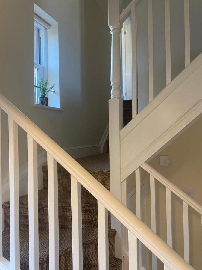 Central Townhouse וויטסטייבל מראה חיצוני תמונה