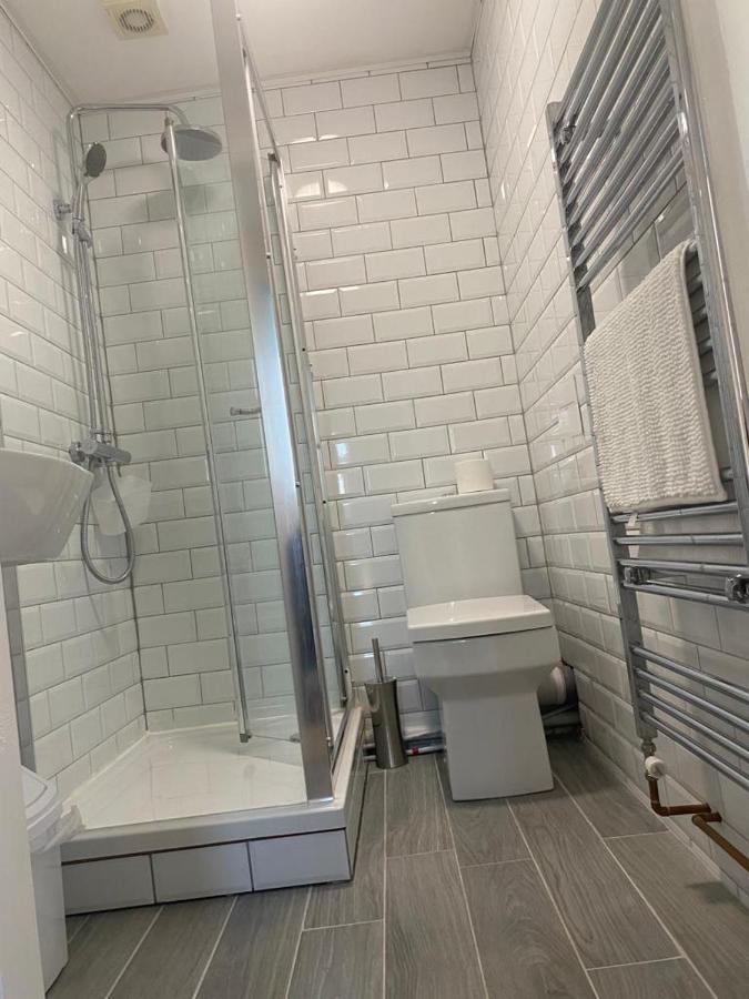Central Townhouse וויטסטייבל מראה חיצוני תמונה