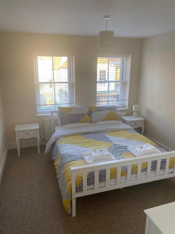 Central Townhouse וויטסטייבל מראה חיצוני תמונה