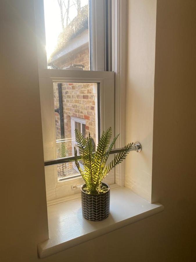 Central Townhouse וויטסטייבל מראה חיצוני תמונה